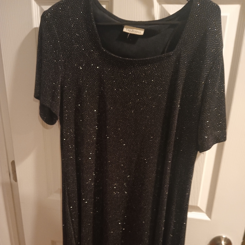 Glowing black dress